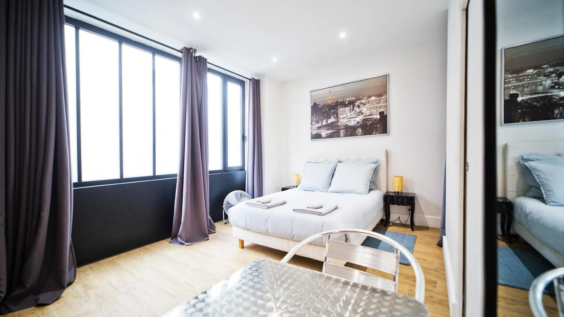 Apartment Loft Style Paris